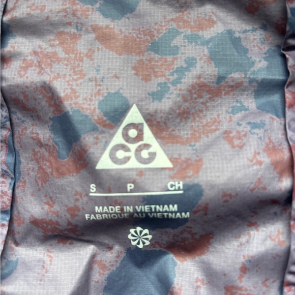 Nike ACG Cinder Cone Allover print jacket Obsidian/Moon fossil Windproof Small - Picture 5 of 9